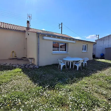 Σπίτι διακοπών Maison Plain-pied A 500m De L'ocean Pour 6 Pers, Jardin, Barbecue - Fr-1-706-37 *