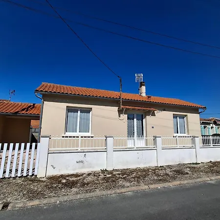 Maison Plain-pied A 500m De L'ocean Pour 6 Pers, Jardin, Barbecue - Fr-1-706-37 Chatelaillon-Plage